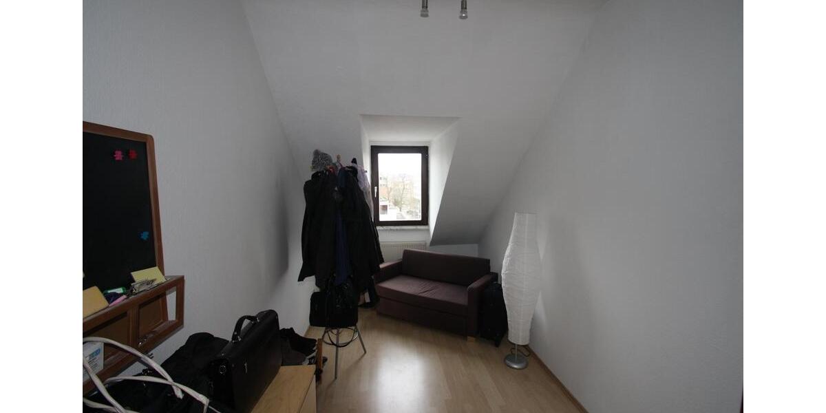 Dachgeschoßwohnung Saarbrücken St. Arnual - 2 Zimmer, 70 m&sup2;, 520&euro; | Angebot:26475725