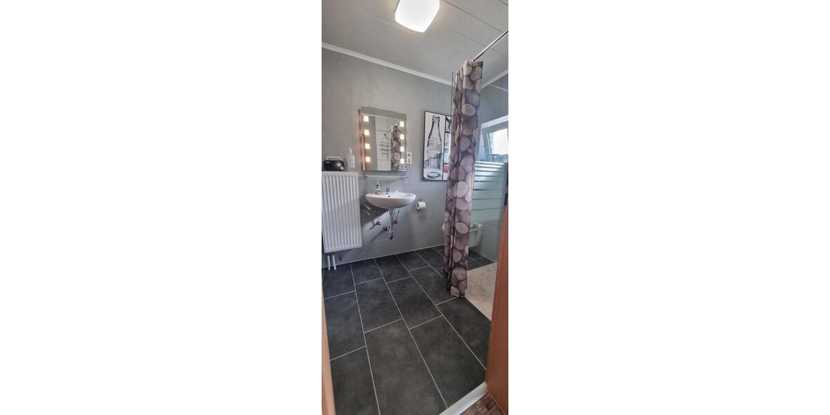 Wohnen auf Zeit Nordhorn - 4 Zimmer, 120 m&sup2;, 25&euro; | Angebot:13659318