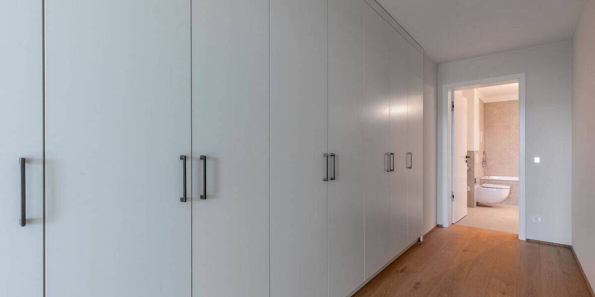 Teilmöblierte 4-Zimmer-Wohnung mit 2 Balkonen- NeubauErstbezug 4 zimmer