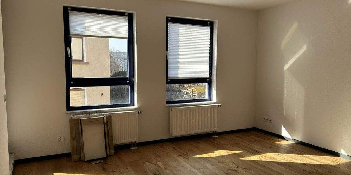 Etagenwohnung Zwickau Marienthal - 2 Zimmer, 56 m&sup2;, 390&euro; | Angebot:25475324