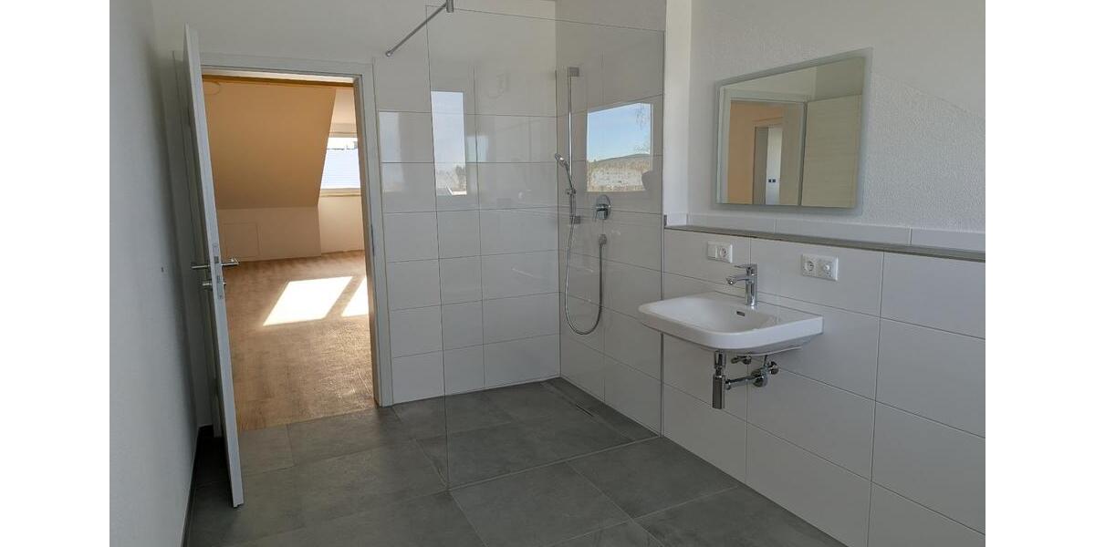 Dachgeschoßwohnung Marktoberdorf - 4 Zimmer, 1.290&euro; | Angebot:23683615