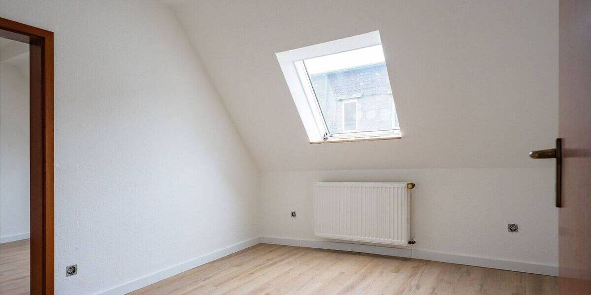 Etagenwohnung Krefeld / Uerdingen Uerdingen - 4 Zimmer, 69 m&sup2;, 670&euro; | Angebot:26190146