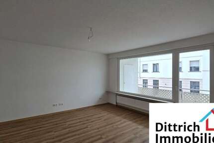 Wohnung Pforzheim Nordstadt - 4 Zimmer, 92 m&sup2;, 900&euro; | Angebot:27227796