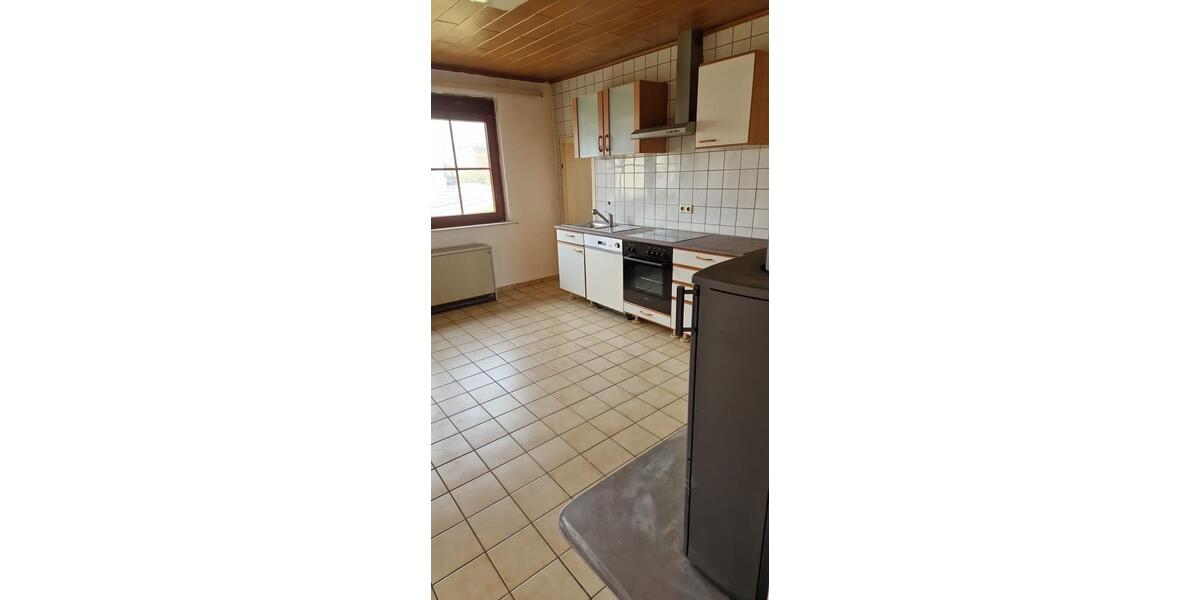 Etagenwohnung Burladingen - 3 Zimmer, 85 m&sup2;, 550&euro; | Angebot:25933485