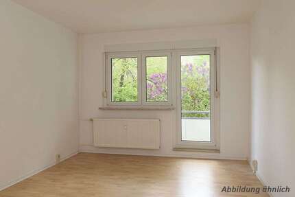 Wohnung zum Mieten in Halle (Saale) 351,25 € 60.77 m²