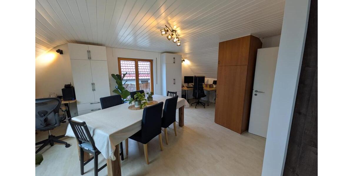 Dachgeschoßwohnung Böblingen Dagersheim - 3.5 Zimmer, 115 m&sup2;, 1.465&euro; | Angebot:24756229