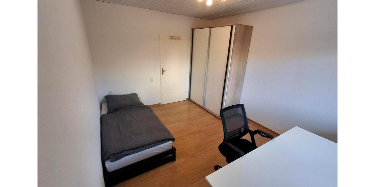 Erdgeschoßwohnung Marburg Cappel - 4 Zimmer, 110 m&sup2;, 1.300&euro; | Angebot:26698340
