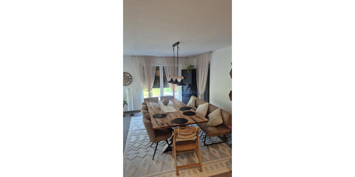 Doppelhaushälfte Zülpich - 4 Zimmer, 137 m&sup2;, 1.750&euro; | Angebot:25322643