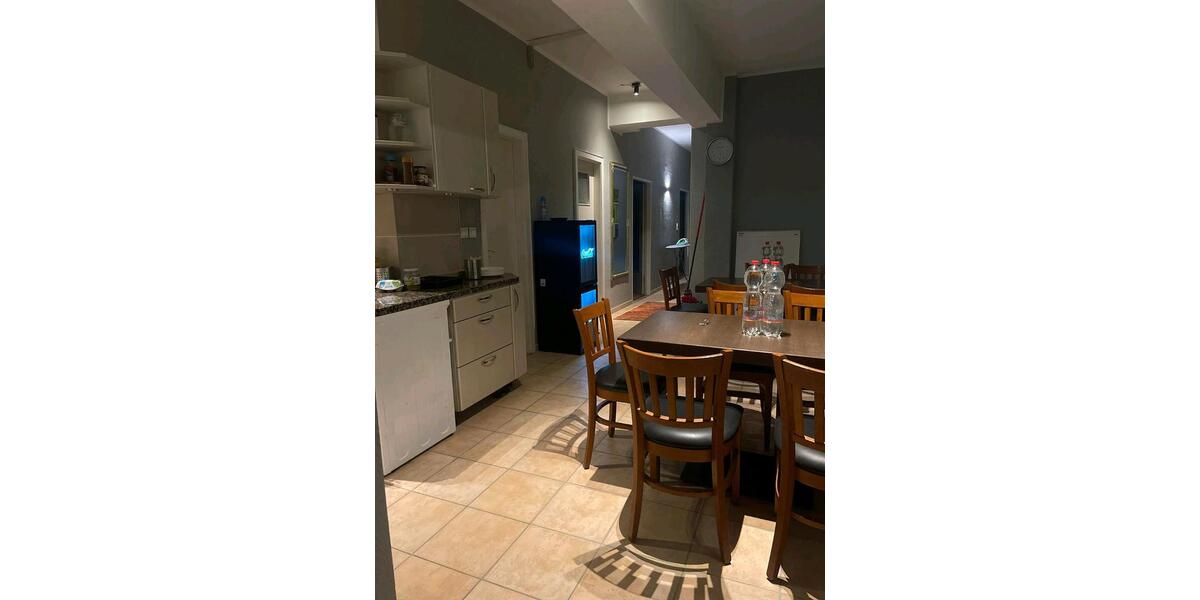 Modernes Stadt-Apartment zentral & gut angebunden 6 zimmer