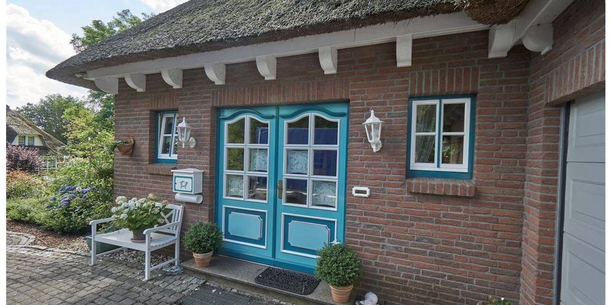 Traumhaus unter Reet! Repräsentatives Wohnhaus in Top Lage der Wingst zu vermieten. 6 zimmer