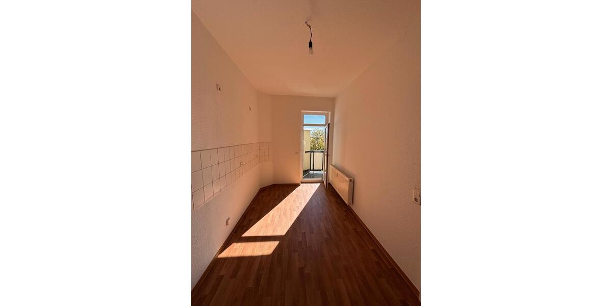 Dachgeschoßwohnung Wurzen - 4 Zimmer, 92 m&sup2;, 690&euro; | Angebot:26424135