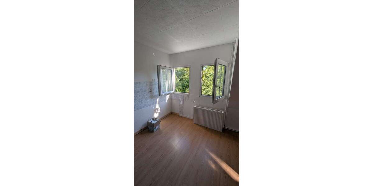 Etagenwohnung Remscheid Alt-Remscheid - 1.5 Zimmer, 30 m&sup2;, 300&euro; | Angebot:27054066