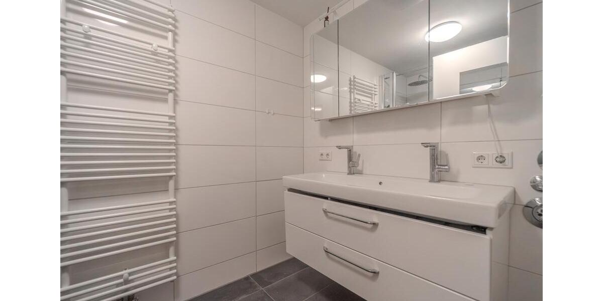 Etagenwohnung Mannheim Innenstadt - 3 Zimmer, 128 m&sup2;, 1.700&euro; | Angebot:24574910