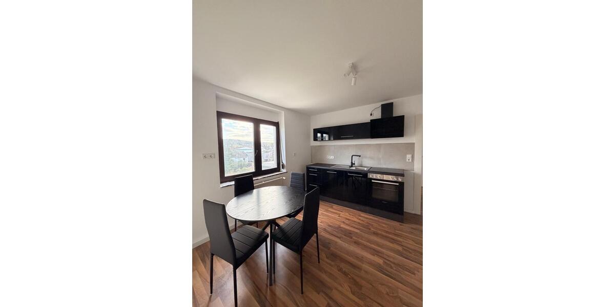 Etagenwohnung Saarbrücken - 3 Zimmer, 85 m&sup2;, 400&euro; | Angebot:26291374