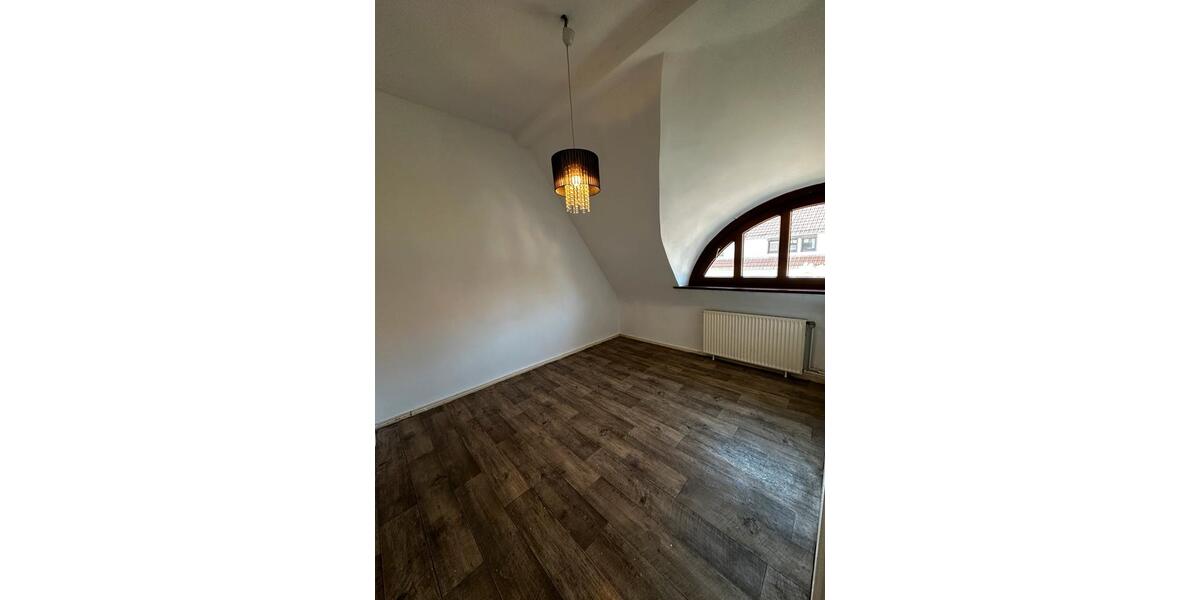 Etagenwohnung Bremen Gröpelingen - 4 Zimmer, 100 m&sup2;, 1.280&euro; | Angebot:26404197