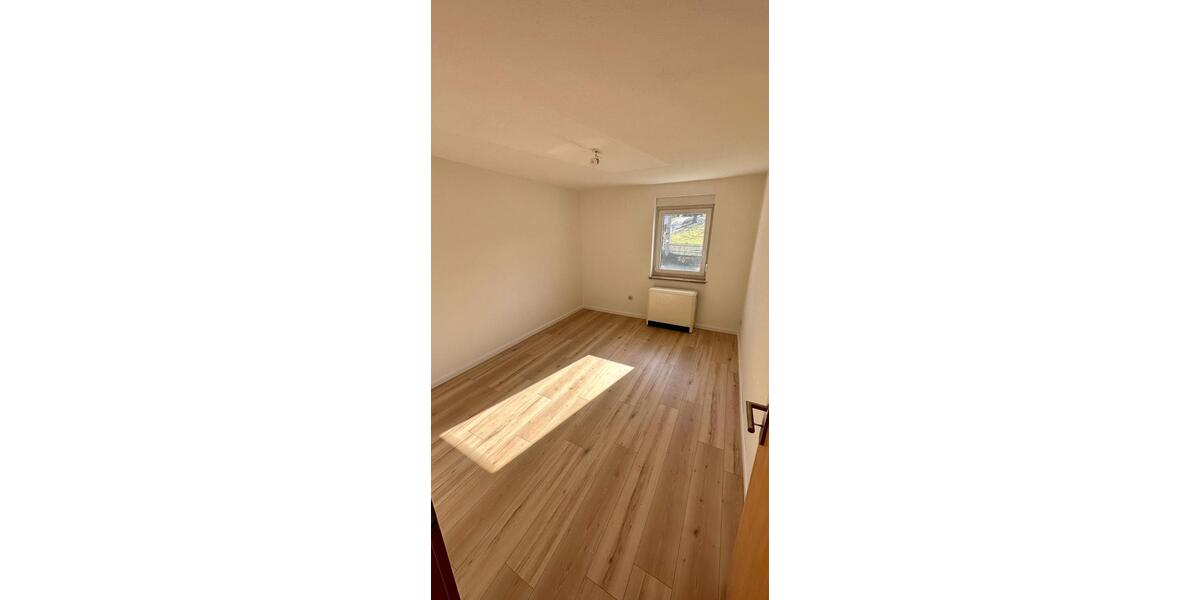 Erdgeschoßwohnung Pulsnitz - 3 Zimmer, 69 m&sup2;, 550&euro; | Angebot:25309806