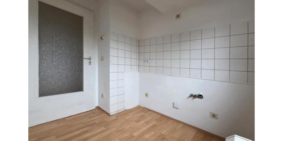 Gemütliche, renovierte 2,5-Zimmer-Wohnung im Dachgeschoss 2 zimmer