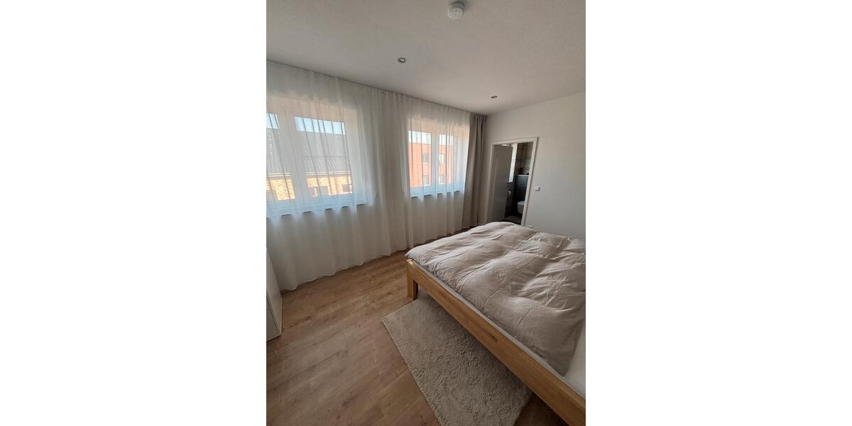 Wohnen auf Zeit Heinsberg - 3 Zimmer, 110 m&sup2;, 1.600&euro; | Angebot:26488425