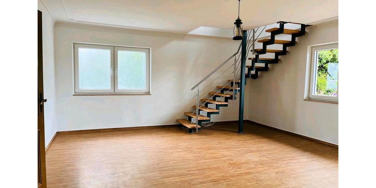 Maisonettenwohnung Windeck - 3 Zimmer, 99 m&sup2;, 900&euro; | Angebot:26646063