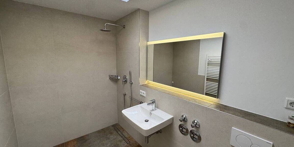 Etagenwohnung Dachau - 2 Zimmer, 55 m&sup2;, 1.070&euro; | Angebot:26105468