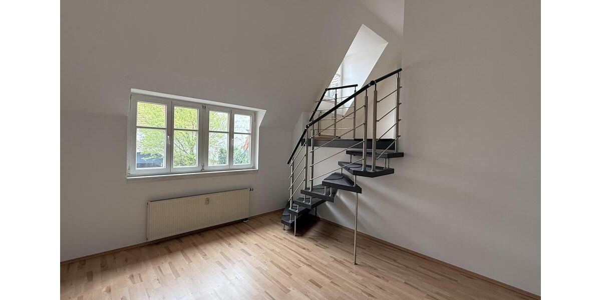 Maisonettenwohnung Hofheim am Taunus - 3 Zimmer, 97 m&sup2;, 1.200&euro; | Angebot:26198029