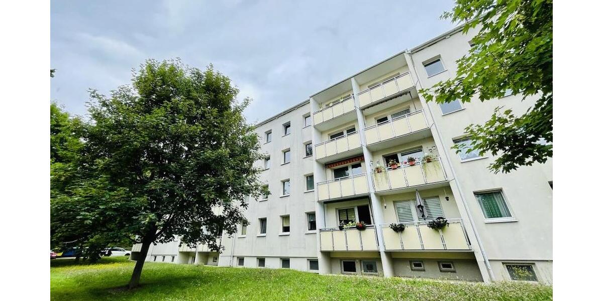 Gera-Langenberg! 4 Raum Whg. mit Balkon, Bad mit Wanne! Nähe AMAZON! - Etagenwohnung Gera Langenberg | Angebot:26882423