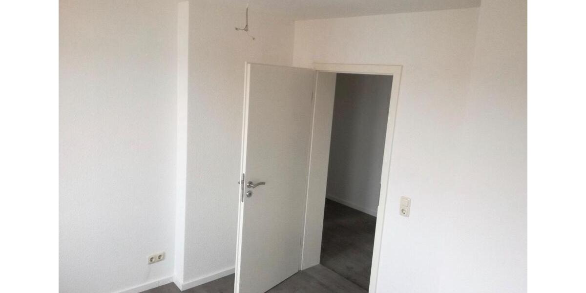 Etagenwohnung Zörbig - 3 Zimmer, 61 m&sup2;, 400&euro; | Angebot:25351328