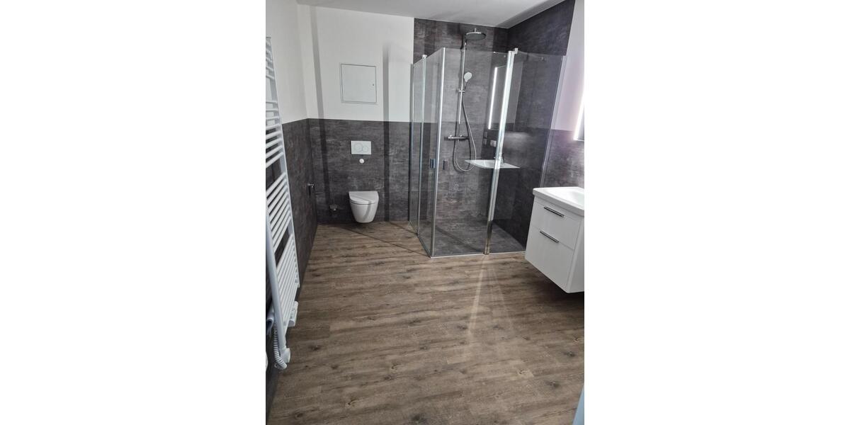 Etagenwohnung Rechlin - 2 Zimmer, 68 m&sup2;, 680&euro; | Angebot:26560341