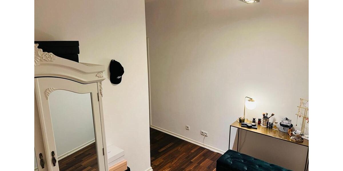 Etagenwohnung Saarbrücken - 2 Zimmer, 80 m&sup2;, 850&euro; | Angebot:26534257