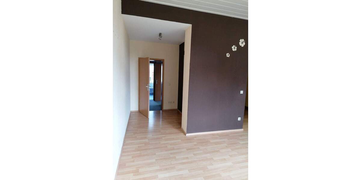 Etagenwohnung Hirschberg - 2 Zimmer, 48 m&sup2;, 285&euro; | Angebot:25065796