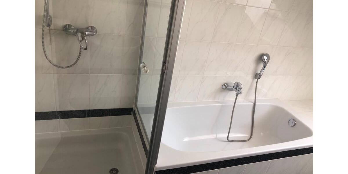Dachgeschoßwohnung Regensburg Brandlberg - 4 Zimmer, 120 m&sup2;, 1.100&euro; | Angebot:25305035