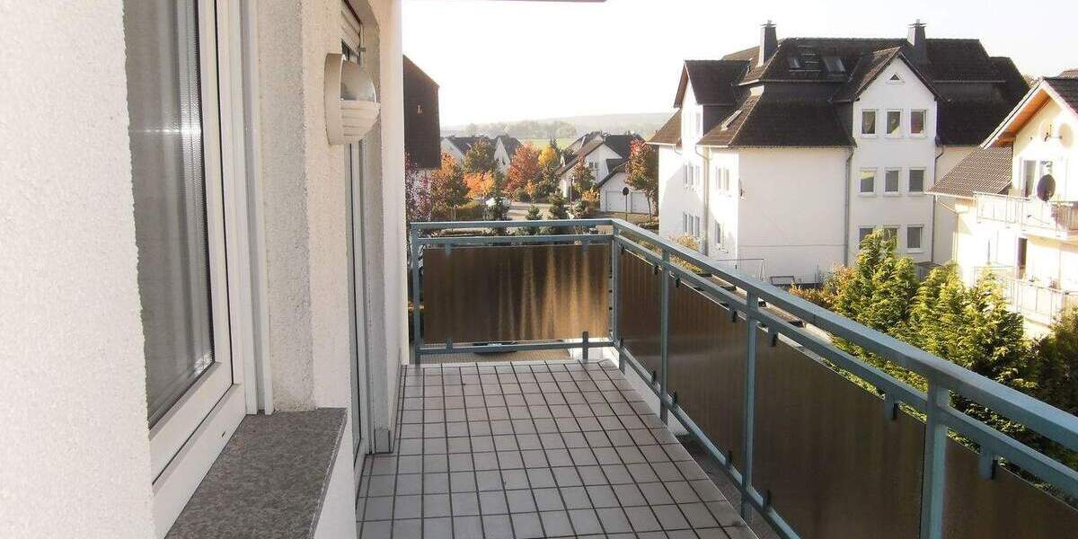 Suche Nachmieter für 3 ZKB Balkon 3 zimmer