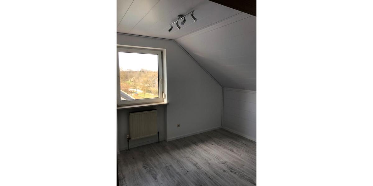 Doppelhaushälfte Rottenburg an der Laaber - 5 Zimmer, 120 m&sup2;, 1.150&euro; | Angebot:26041045