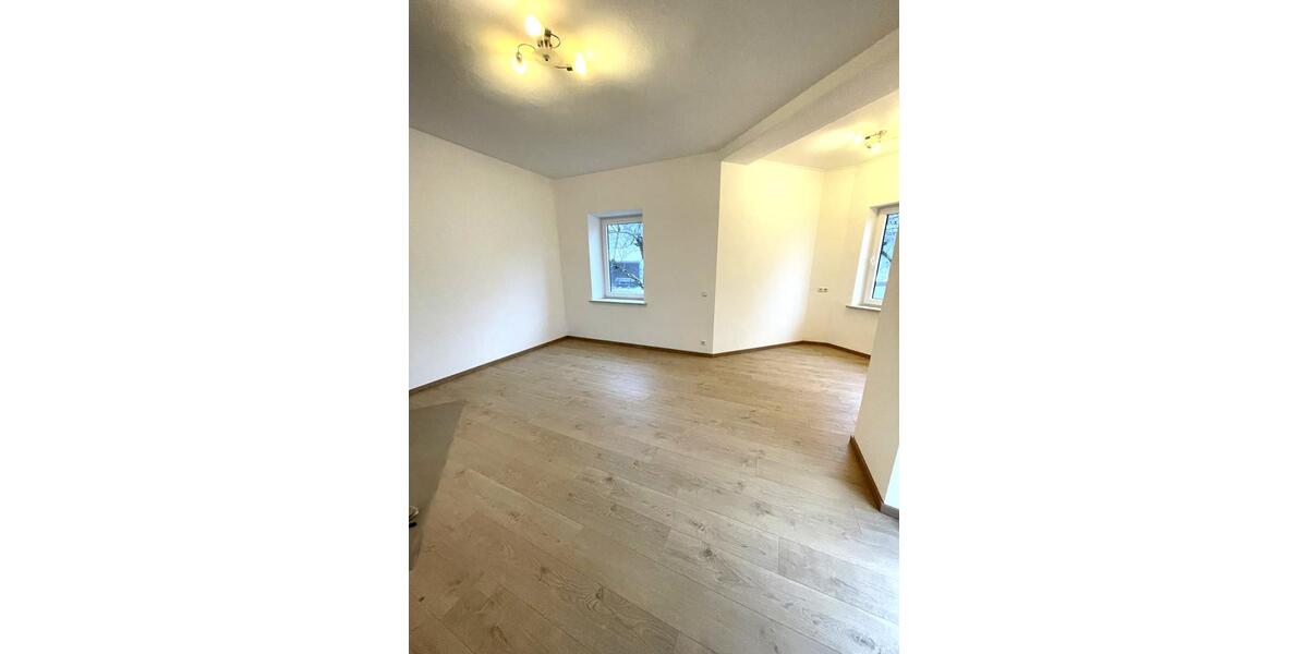 Sonnige ruhige 3-Zimmer Wohnung in Bestlage, neu renoviert! 3 zimmer