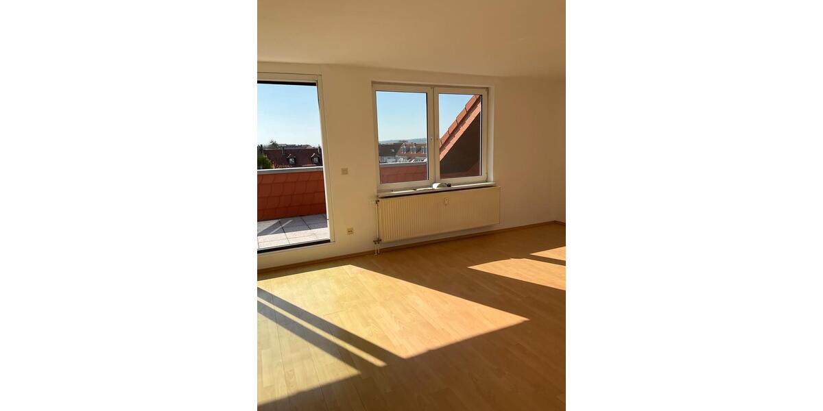 Dachgeschoßwohnung Hildesheim Himmelsthür - 3 Zimmer, 90 m&sup2;, 990&euro; | Angebot:26549359