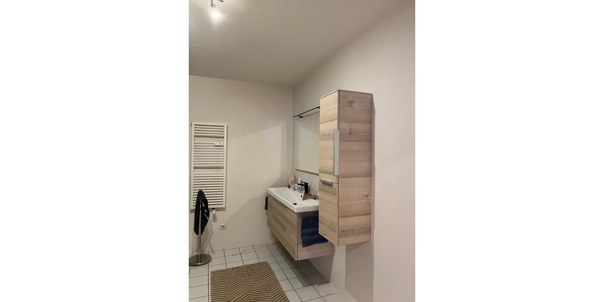 Etagenwohnung Tirschenreuth - 3 Zimmer, 130 m&sup2;, 910&euro; | Angebot:26056577