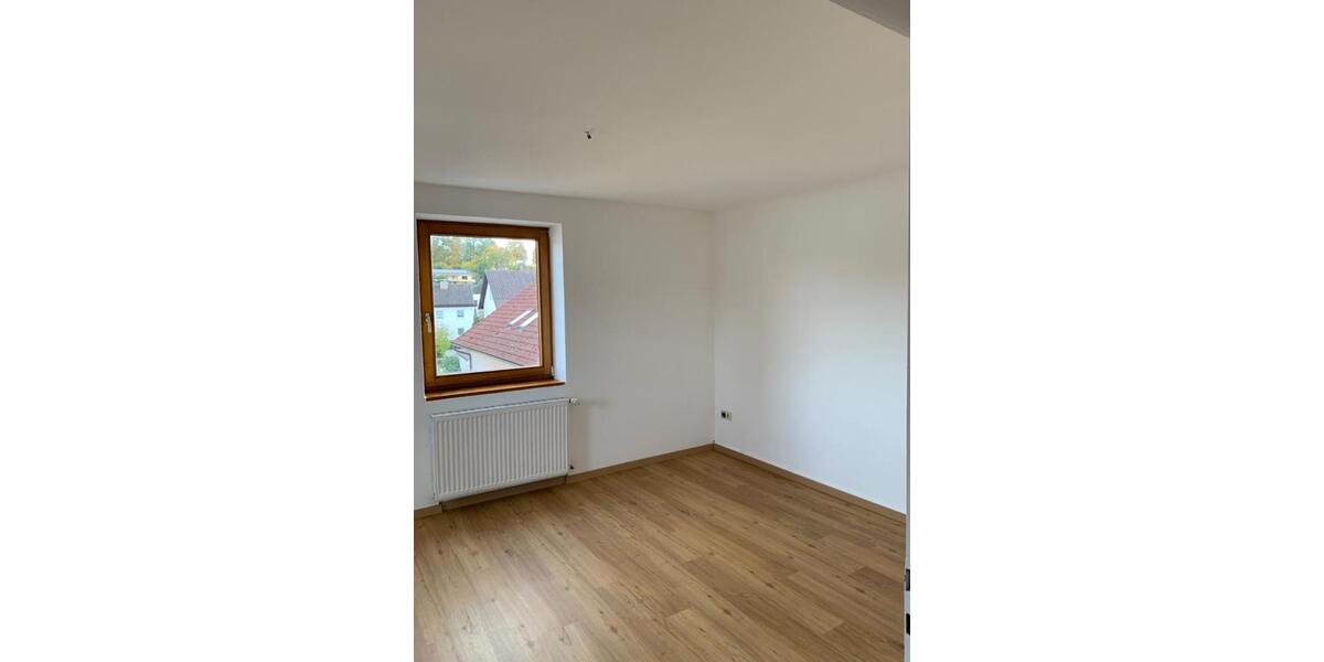 Dachgeschoßwohnung Mengen - 2 Zimmer, 58 m&sup2;, 580&euro; | Angebot:24742878