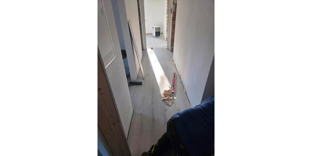 Erdgeschoßwohnung Lachen - 4 Zimmer, 70 m&sup2;, 850&euro; | Angebot:25395611