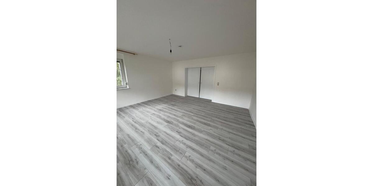 Bauernhaus, Landhaus Neuzelle - 7 Zimmer, 160 m&sup2;, 1.799&euro; | Angebot:26006320