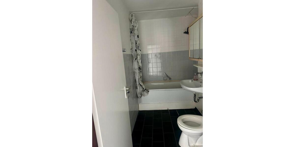Dachgeschoßwohnung Gummersbach Hepel - 4 Zimmer, 94 m&sup2;, 622&euro; | Angebot:26561740