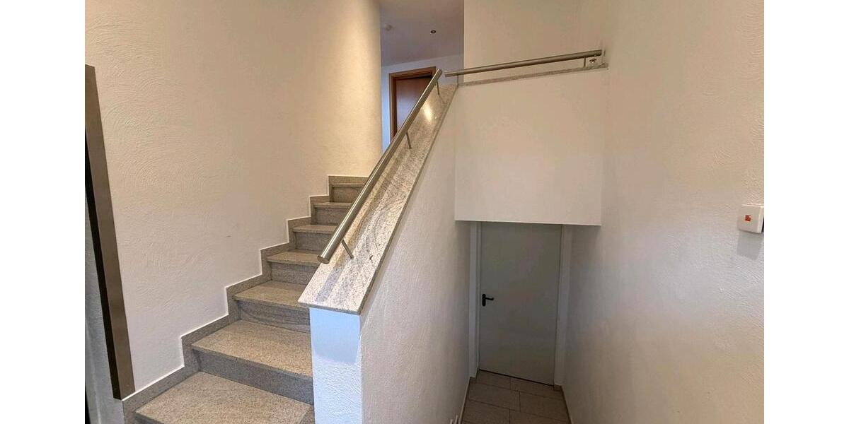 Einfamilienhaus Remseck am Neckar - 2.5 Zimmer, 98 m&sup2;, 1.150&euro; | Angebot:25950757