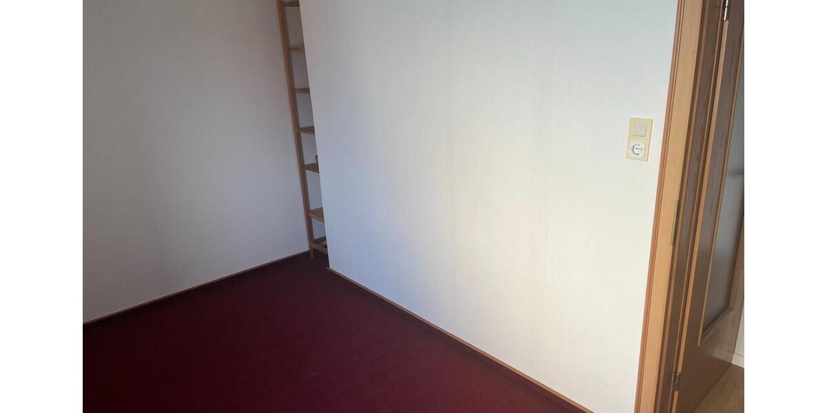 Etagenwohnung Dinklage - 9 Zimmer, 130 m&sup2;, 1.150&euro; | Angebot:25879934