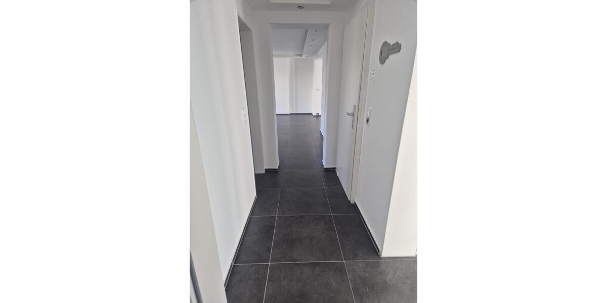 Erdgeschoßwohnung Bergisch Gladbach Gronau - 3 Zimmer, 92 m&sup2;, 1.200&euro; | Angebot:24432105