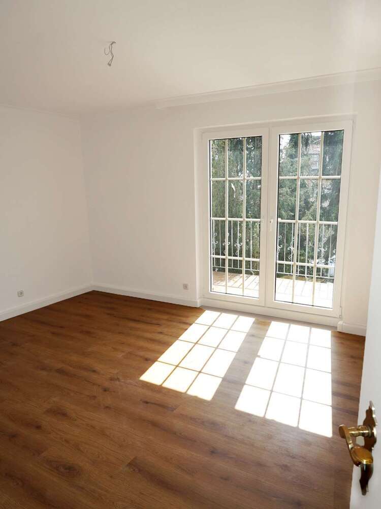 Wohnung zum Mieten in Stuttgart 1.470 € 77 m²