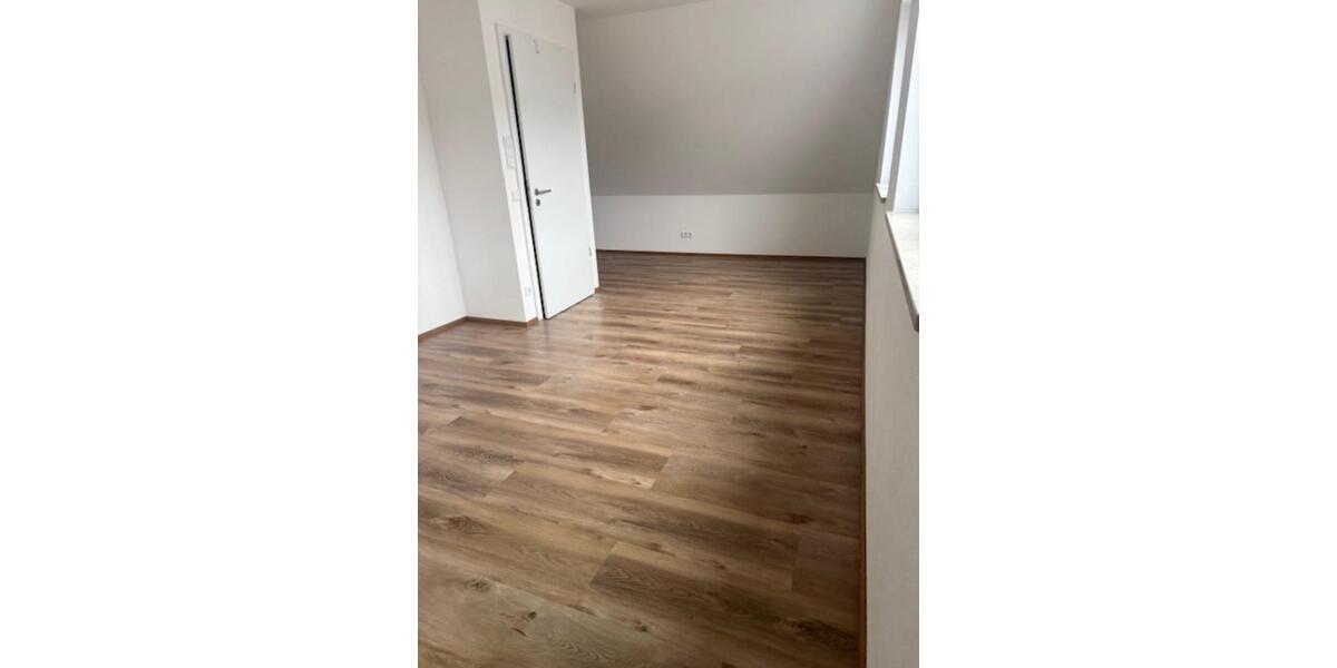 Etagenwohnung Schrobenhausen - 4 Zimmer, 101 m&sup2;, 1.400&euro; | Angebot:24754037
