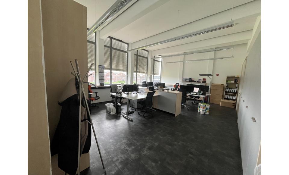 Gewerbeobjekt Mönchengladbach Süd - 180&euro; | Angebot:26105135