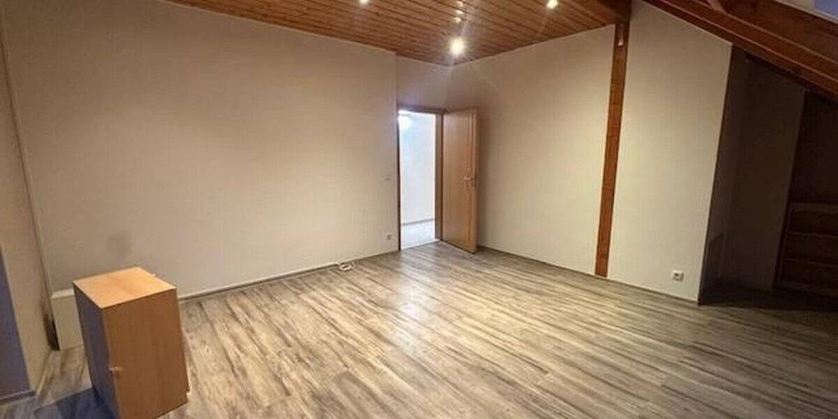 Doppelhaushälfte Wallertheim - 5 Zimmer, 180 m&sup2;, 1.650&euro; | Angebot:26048751