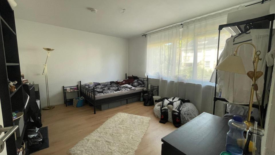 WG-Zimmer (nur Frauen)