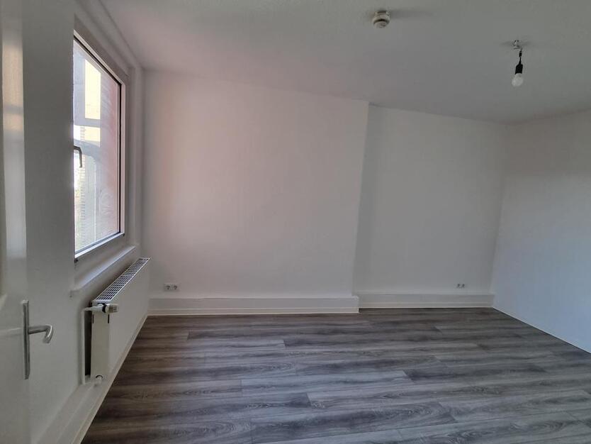 Altbautraum am Stadtwald: Renovierte 2-Zimmer-Wohnung mit Balkon im schönen Zooviertel! zimmer