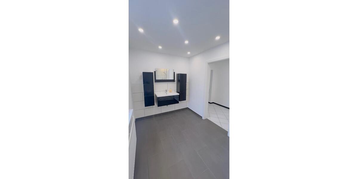 Etagenwohnung Edemissen - 2 Zimmer, 75 m&sup2;, 1.000&euro; | Angebot:24743449